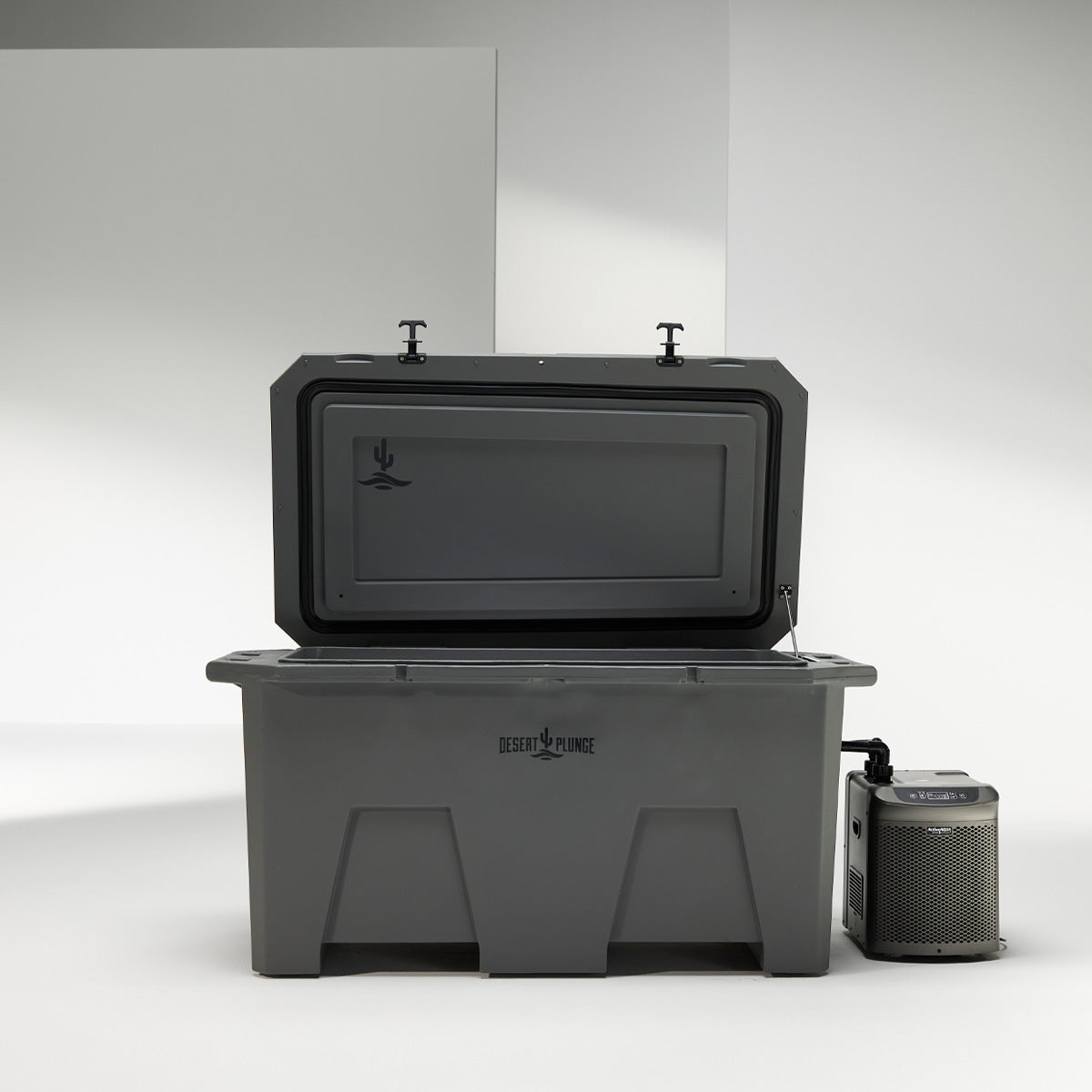 The Desert Plunge Exclusive Cold Plunge Tub - 1/4 horsepower - Stealth Gray