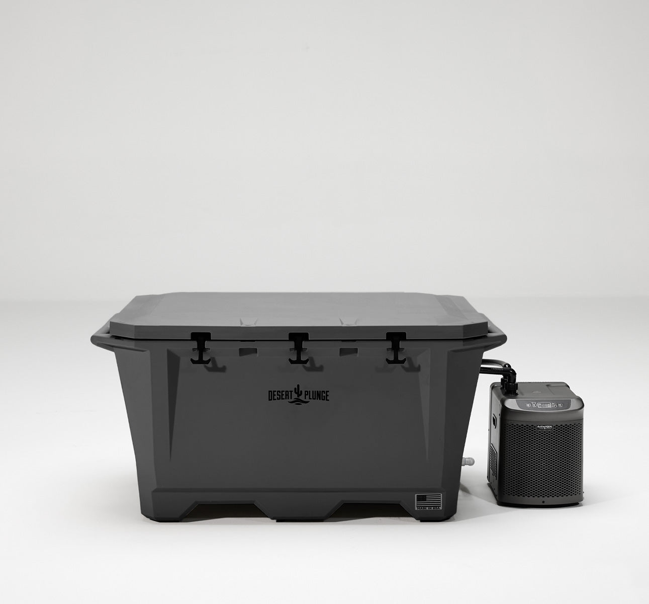 The Wide Grizzly 450 Cold Plunge Tub - 1/4 Horsepower - Stealth Gray